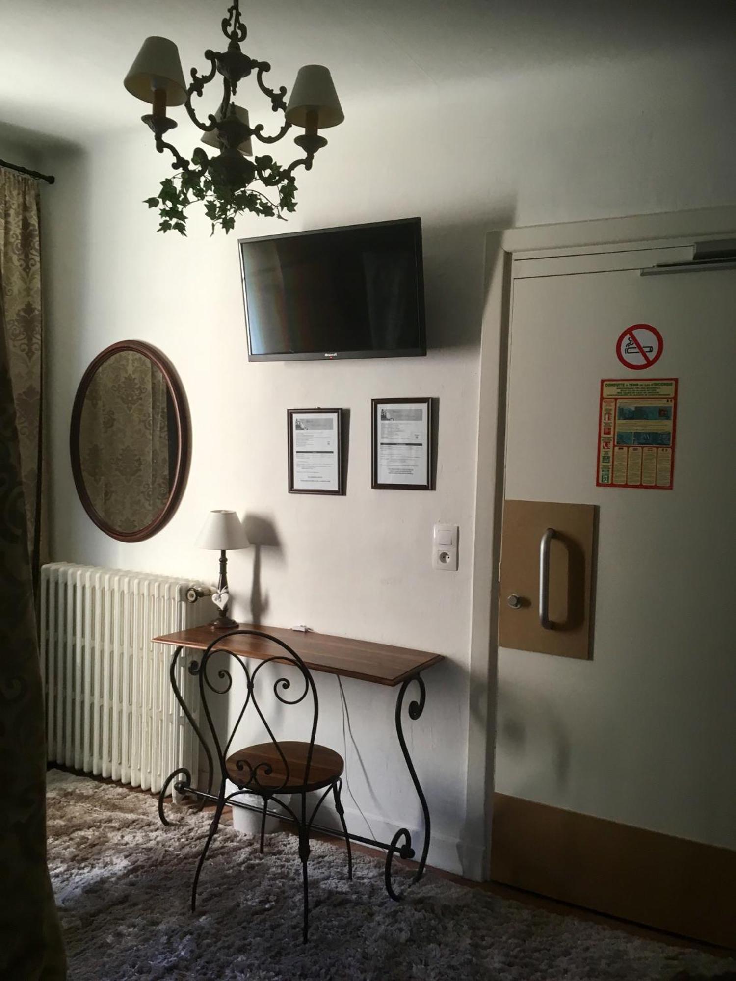 Hotel Boutique Saint-Louis Лизио Екстериор снимка