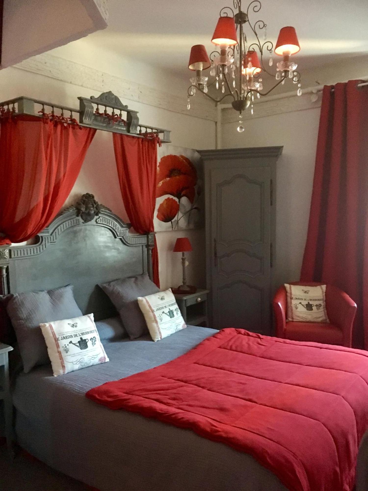 Hotel Boutique Saint-Louis Лизио Екстериор снимка