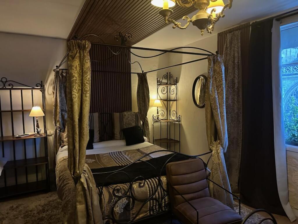 Hotel Boutique Saint-Louis Лизио Екстериор снимка